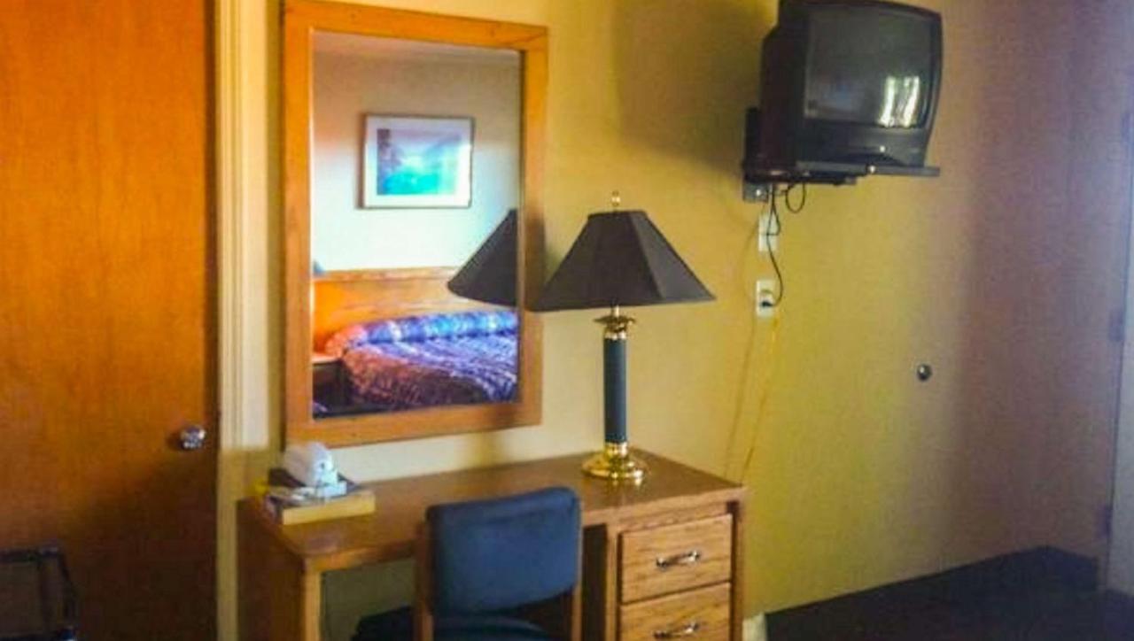 Juniper Motel Madras Zewnętrze zdjęcie